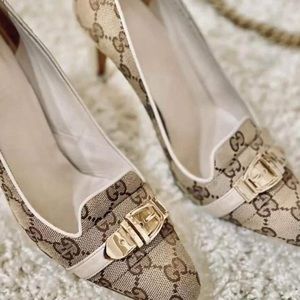 Gucci pumps size 7